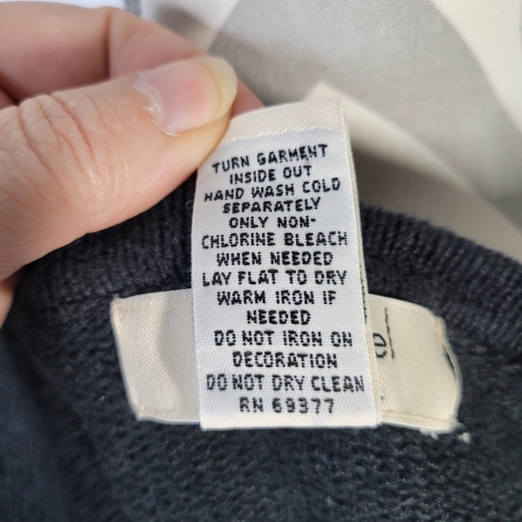 Bechamel Christmas Sweater Santa Reindeer Size Large Small Hole - Picture 10 of 12